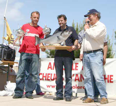 Anthony Malgorn et Stphane Lecleach (Ultimate Fishing), remportent l'Open bar d'Olron