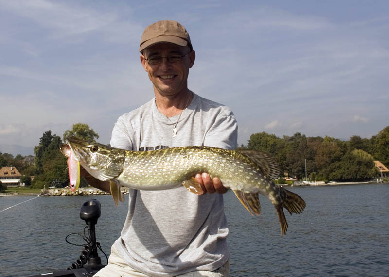 La pêche du brochet au Divinator sur le lac Léman avec Mathieu Alexandre