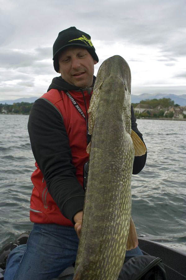 La pêche du brochet au Divinator sur le lac Léman avec Mathieu Alexandre