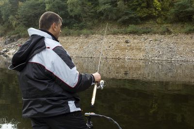 Pêche du sandre au mort manié