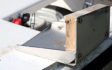 Carolina Skiff : support moteur