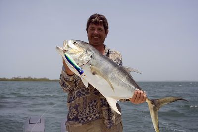 Belle carangue prise au popper Surface Bull